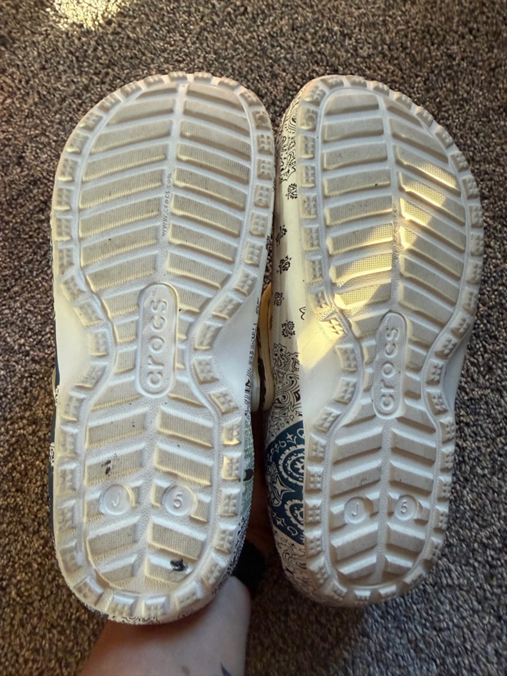 Crocs Kids Zappos Print Lab: "Gone Wild" Classic Lined Clog Size J5 - Picture 6 of 6